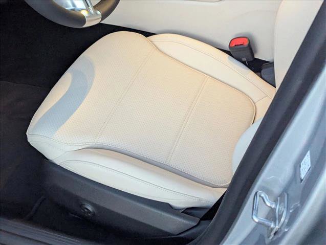 New 2025 Mercedes-Benz C 300 Sedan image 4