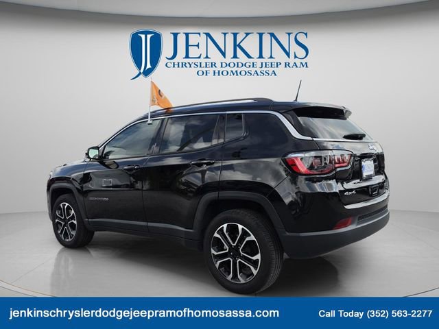 Used 2022 Jeep Compass Limited AWD/4WD image 7