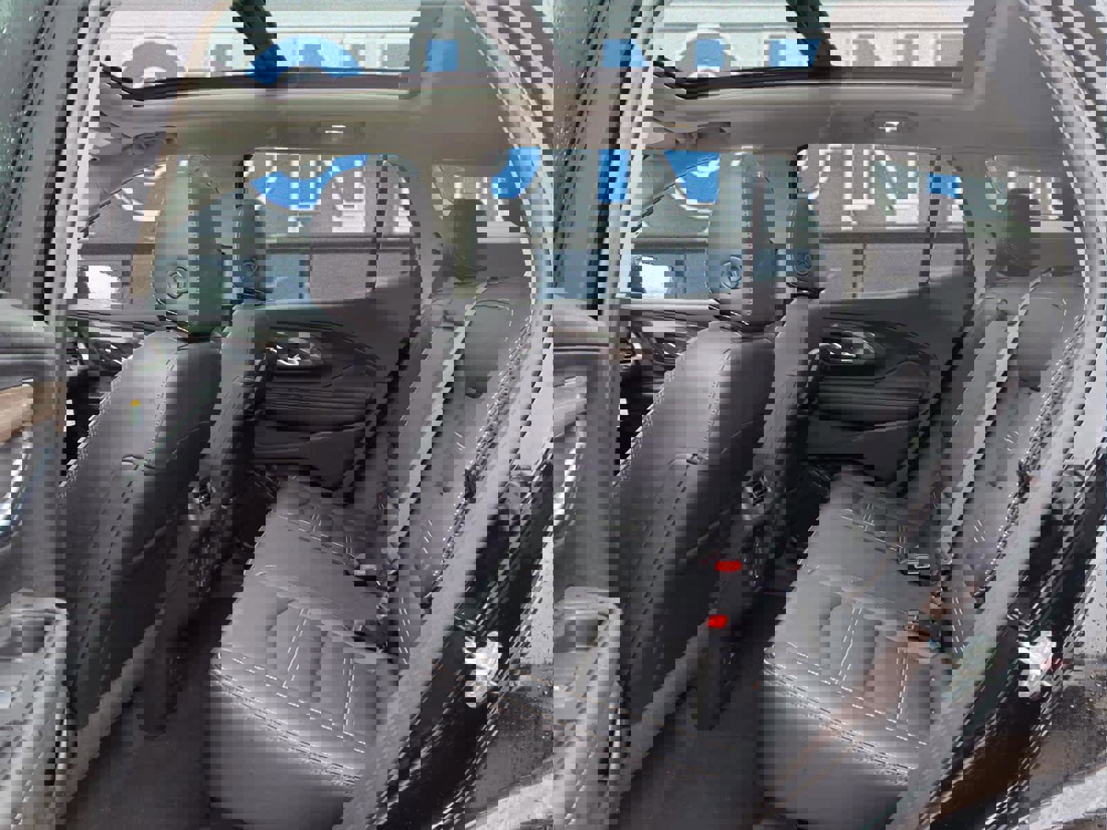 Used 2023 GMC Terrain Denali w/ Black Diamond Edition image 11