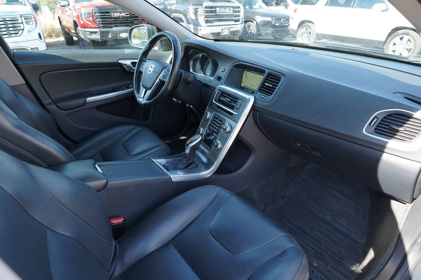 Used 2016 Volvo S60 T5 Premier w/ Convenience Package FWD image 24