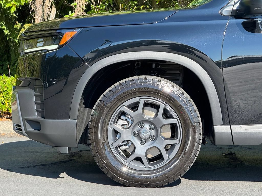 Used 2026 Honda Pilot TrailSport image 4