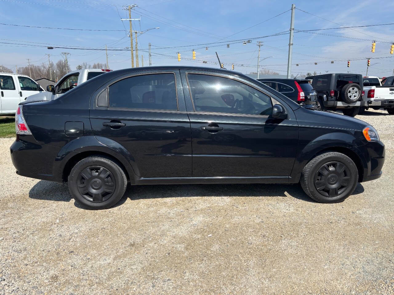 Used 2011 Chevrolet Aveo LT image 3