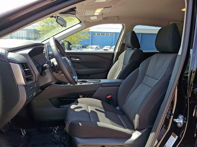Used 2025 Nissan Rogue SV FWD image 15
