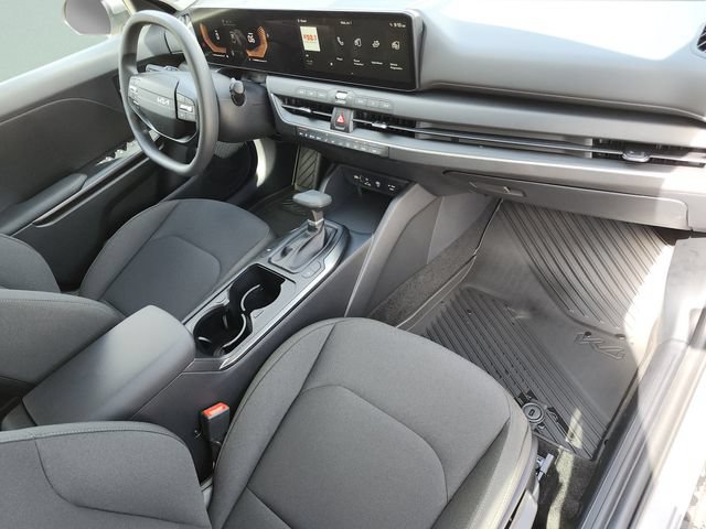 New 2026 Kia K4 FWD image 17