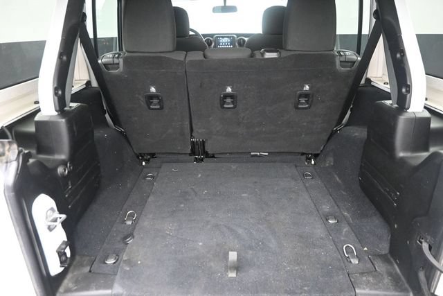 Used 2019 Jeep Wrangler Unlimited Sport S AWD/4WD image 32