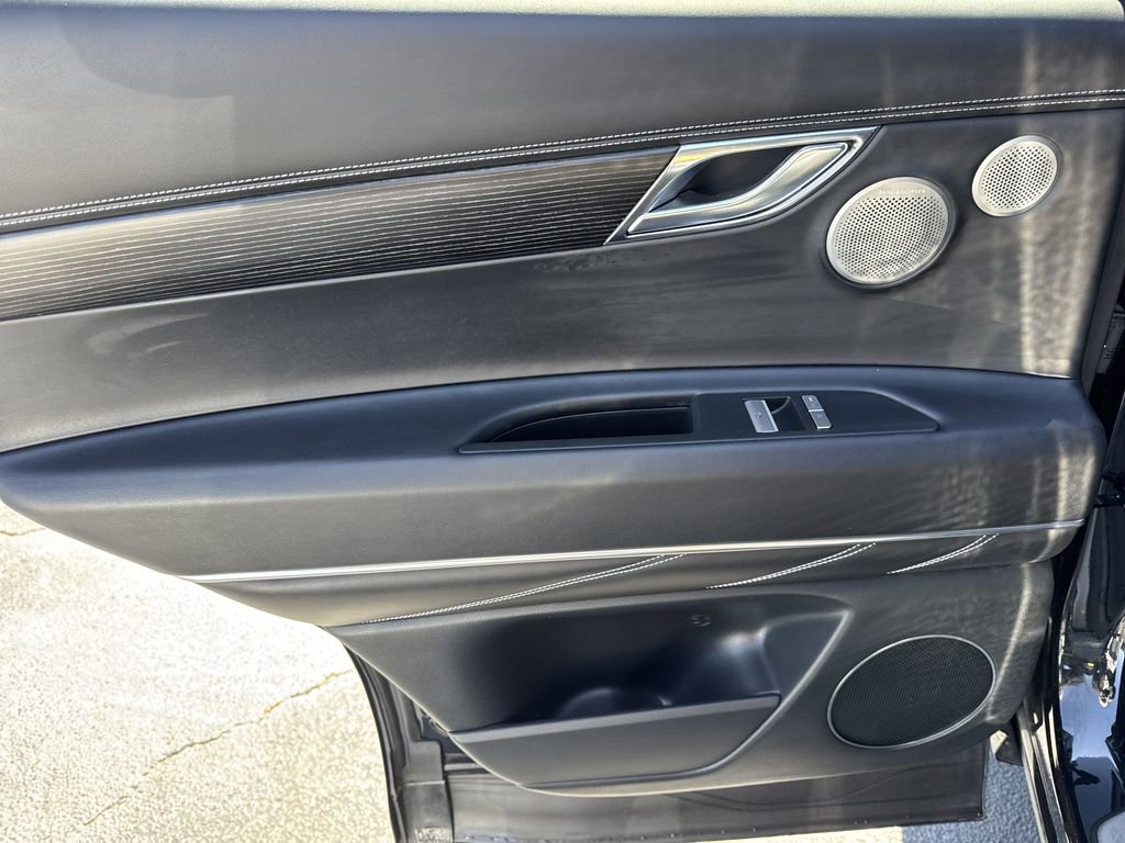 Used 2025 Genesis GV80 3.5T image 21