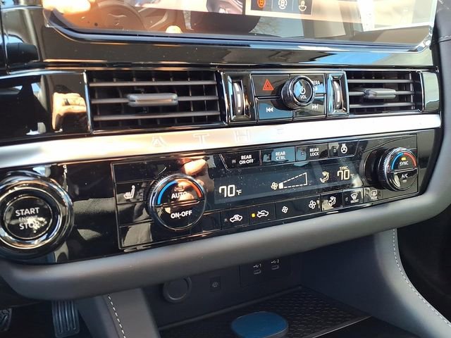 New 2026 Nissan Pathfinder SL w/ SL Premium Package (P04) image 16