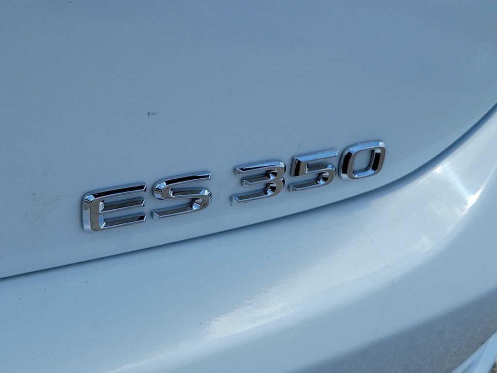 Used 2022 Lexus ES 350 F Sport w/ Accessory Package 2 FWD image 7