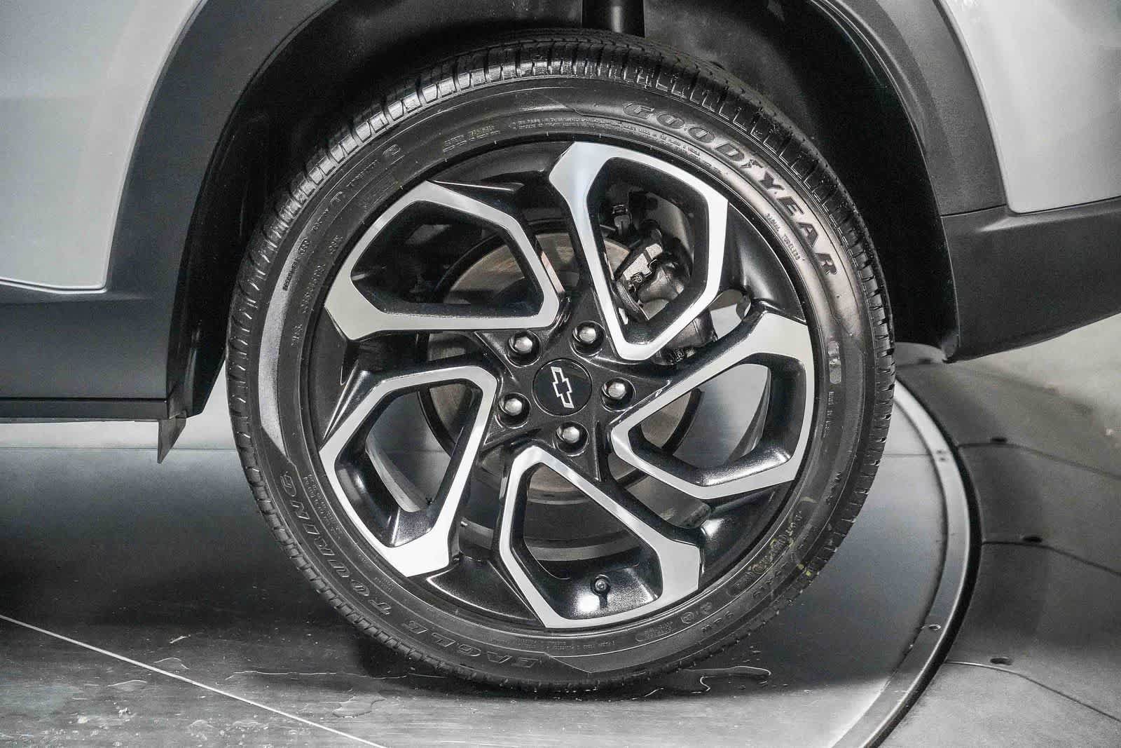 Used 2024 Chevrolet Trax RS w/ Driver Confidence Package FWD image 10