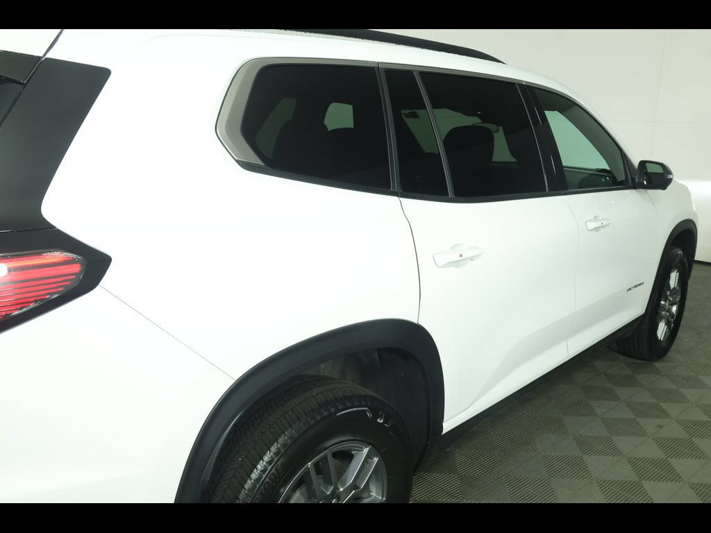 Used 2025 GMC Acadia Elevation FWD image 18