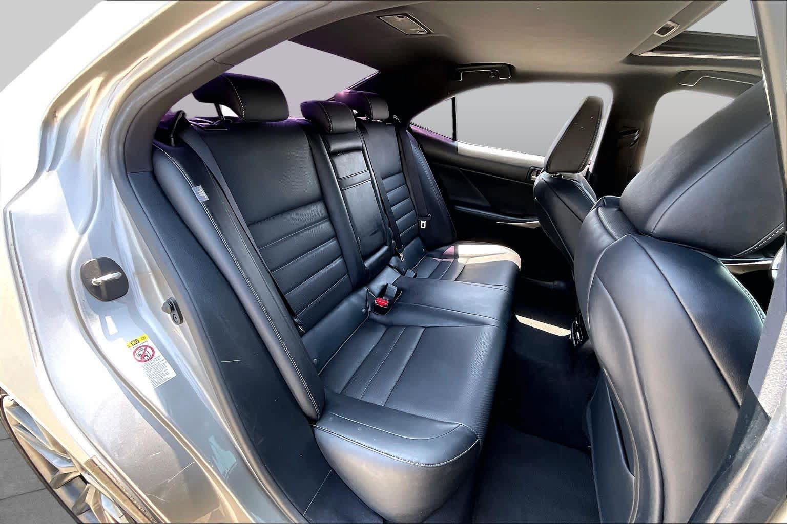 Used 2017 Lexus IS 200t F Sport w/ F Sport Package RWD image 33