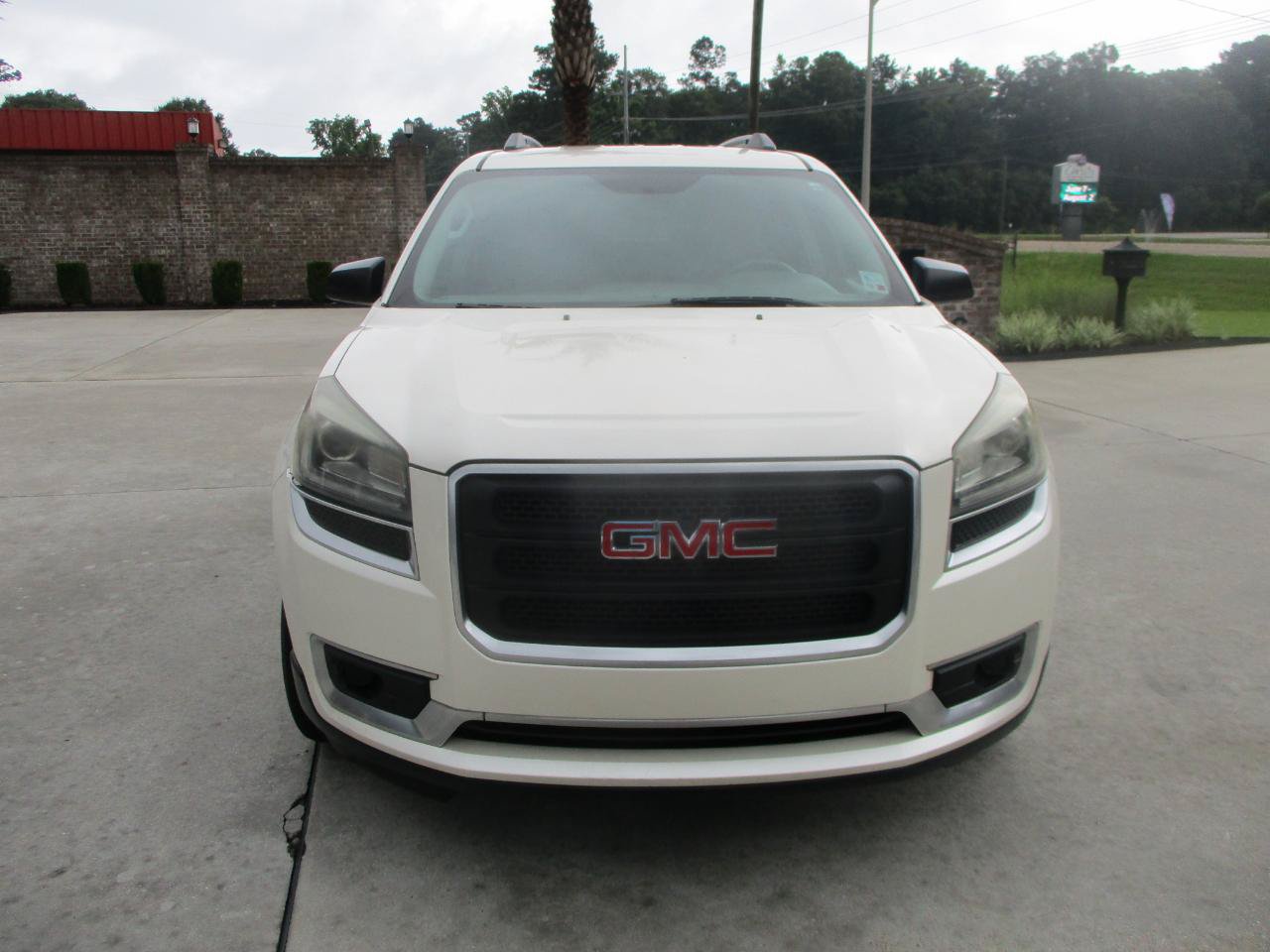Used 2015 GMC Acadia SLE FWD image 27