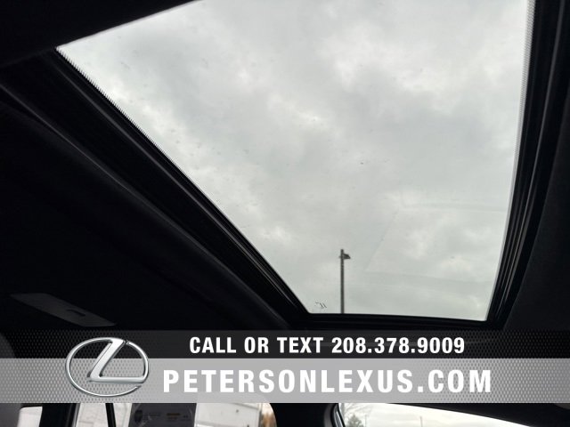 Used 2024 Toyota Corolla Cross SE image 13