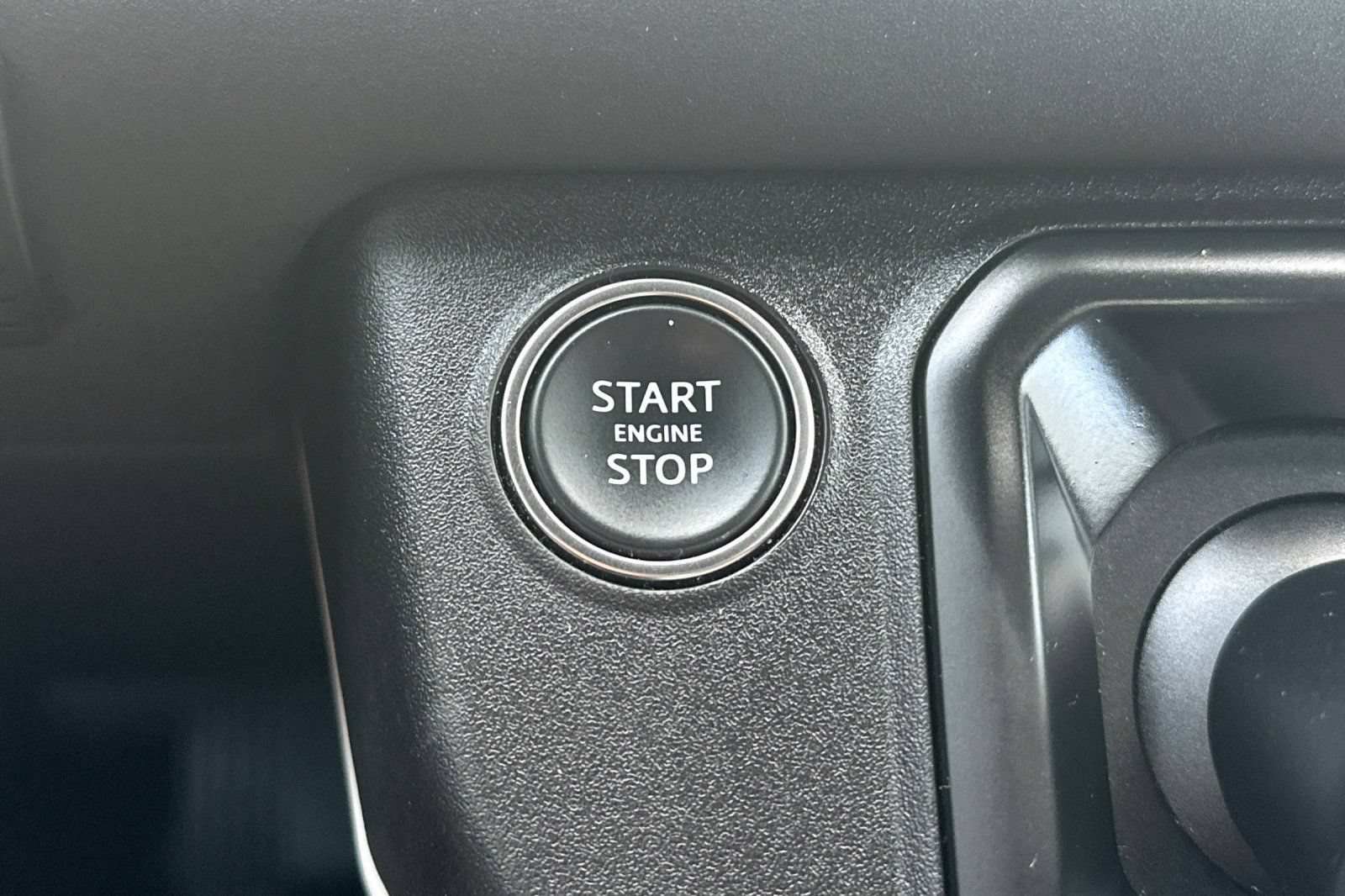 Used 2025 Land Rover Defender 110 S AWD/4WD image 22