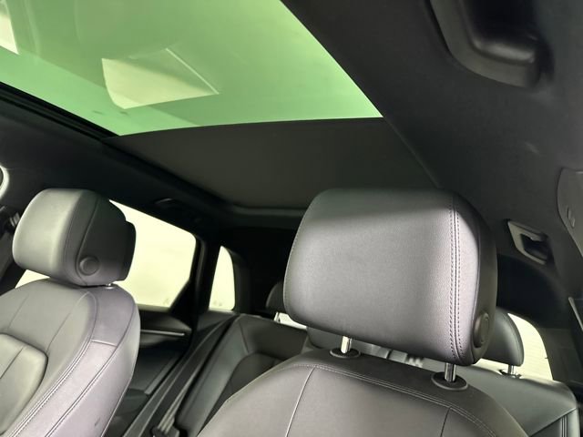 Used 2024 Audi Q3 2.0T Premium image 12