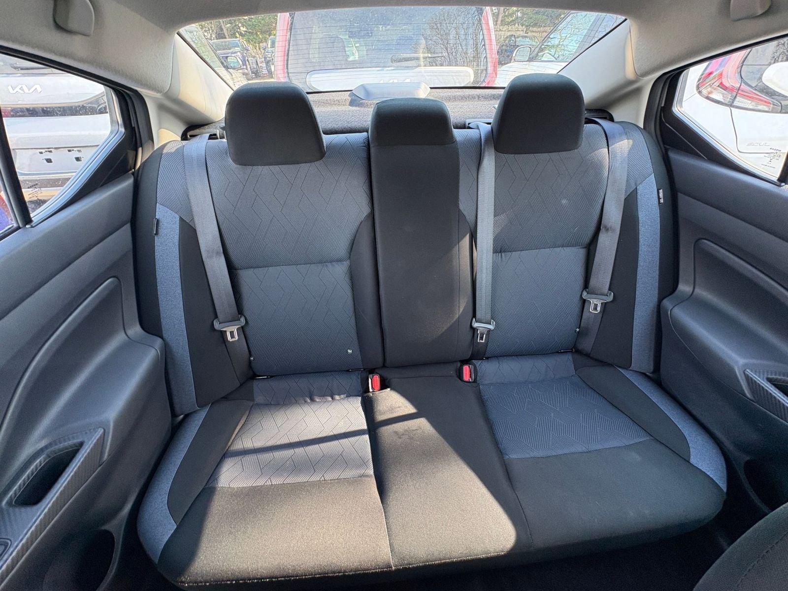 Used 2025 Nissan Versa SV FWD image 34