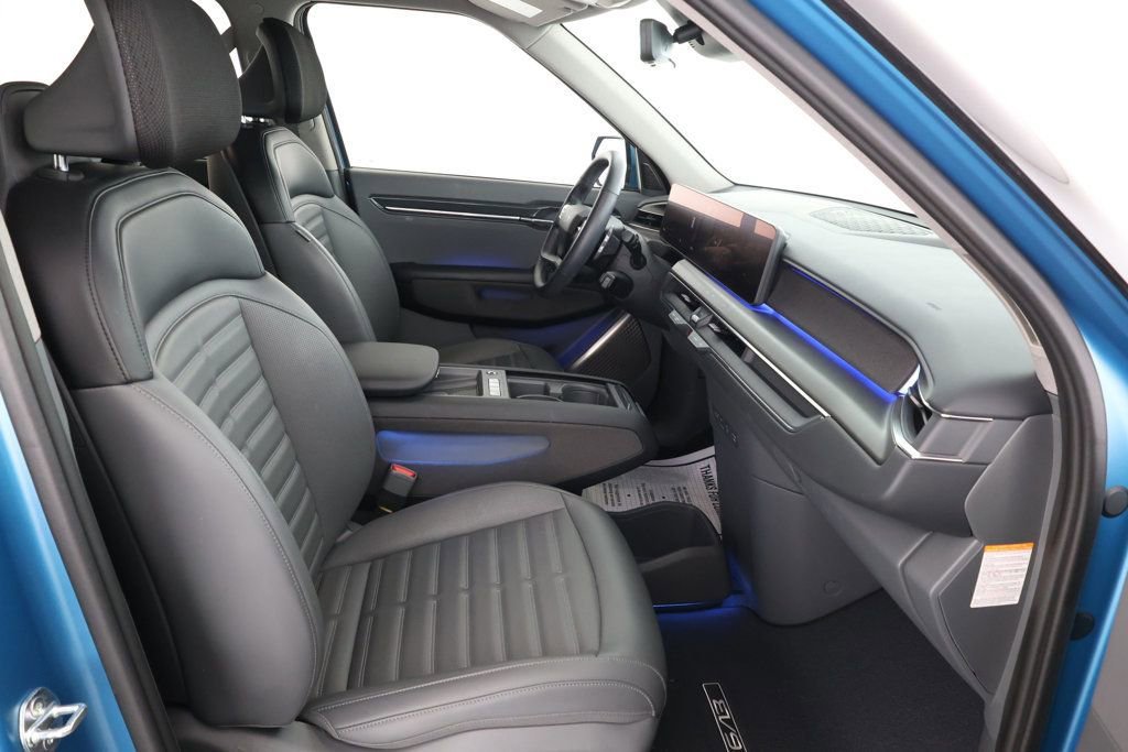 Used 2024 Kia EV9 Land image 22