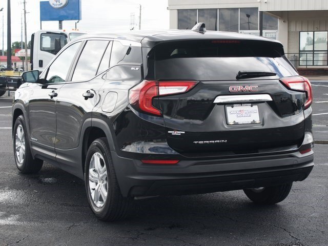 Used 2024 GMC Terrain SLE image 14