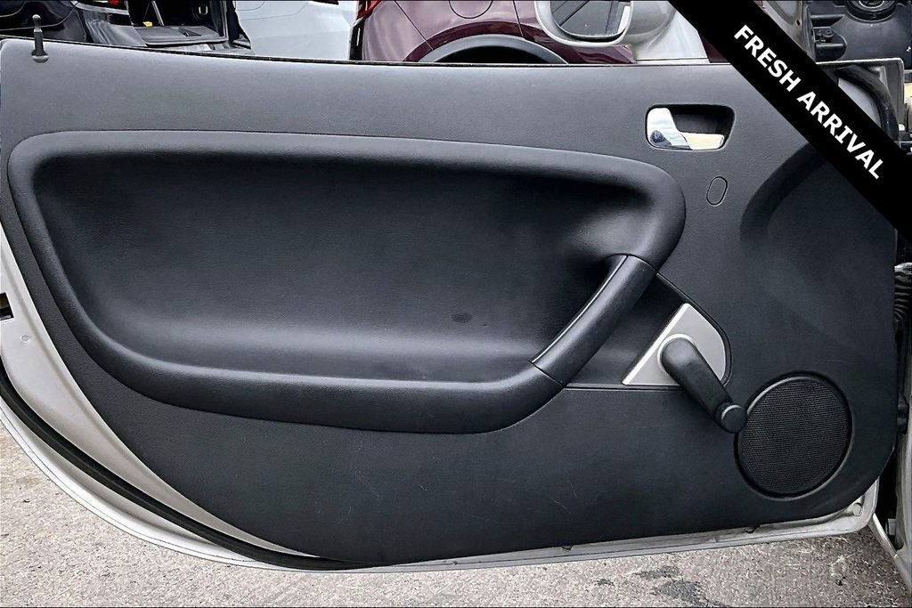 Used 2007 Pontiac Solstice Convertible image 17