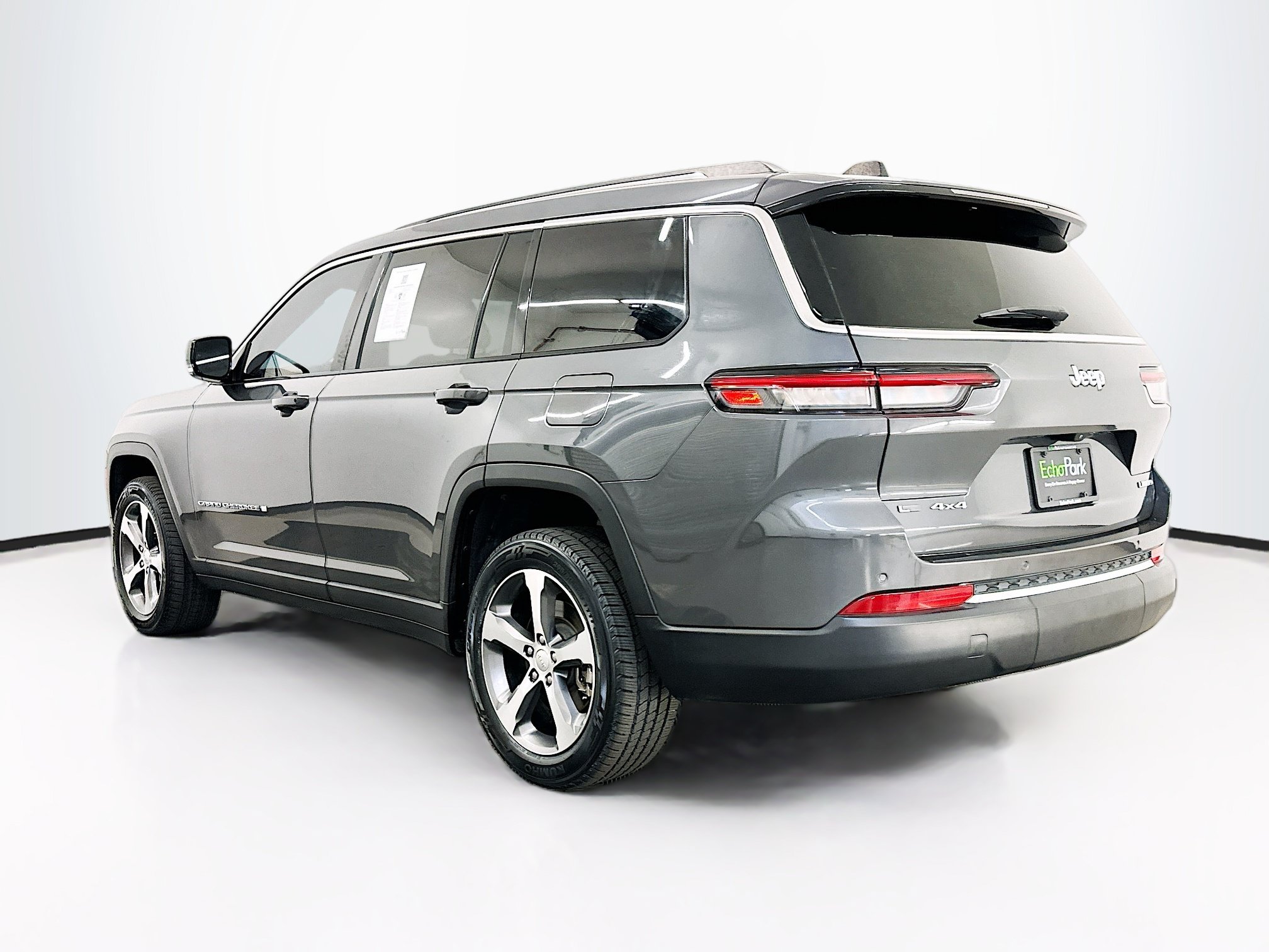 Used 2023 Jeep Grand Cherokee L Limited AWD/4WD image 5