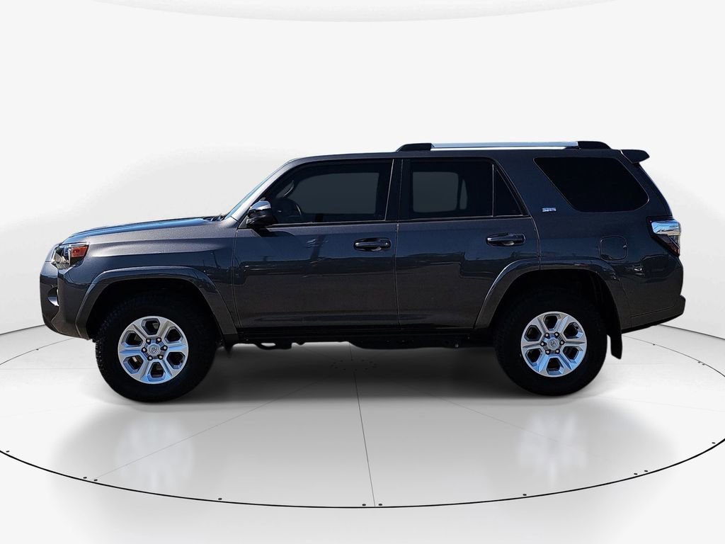 Used 2023 Toyota 4Runner SR5 AWD/4WD image 9