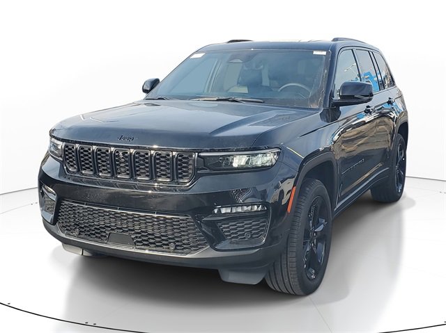 New 2025 Jeep Grand Cherokee Limited w/ Luxury Tech Group II image 2