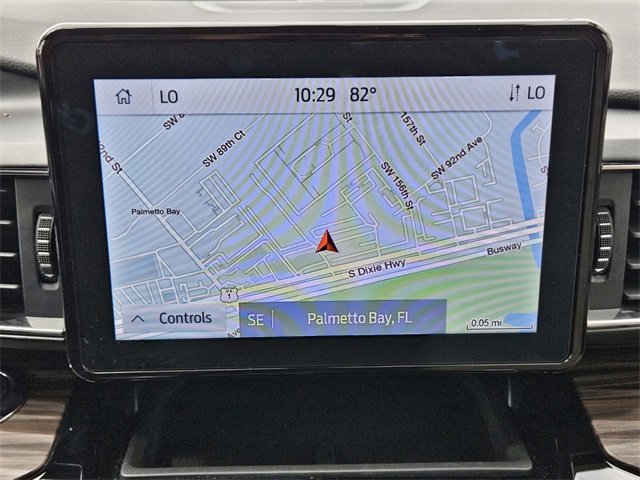 Used 2024 Ford Explorer Limited image 21