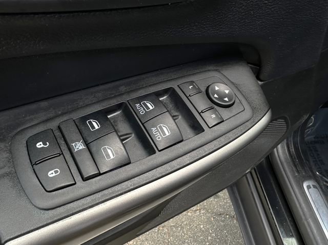 Used 2019 Jeep Cherokee Limited image 14