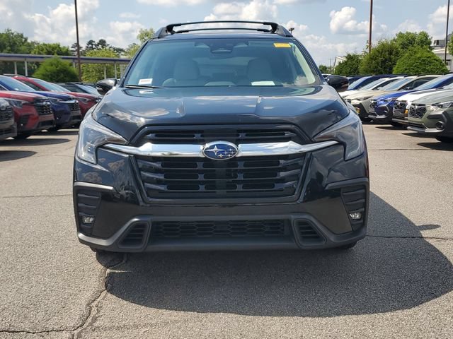 Used 2023 Subaru Ascent Limited AWD/4WD image 2