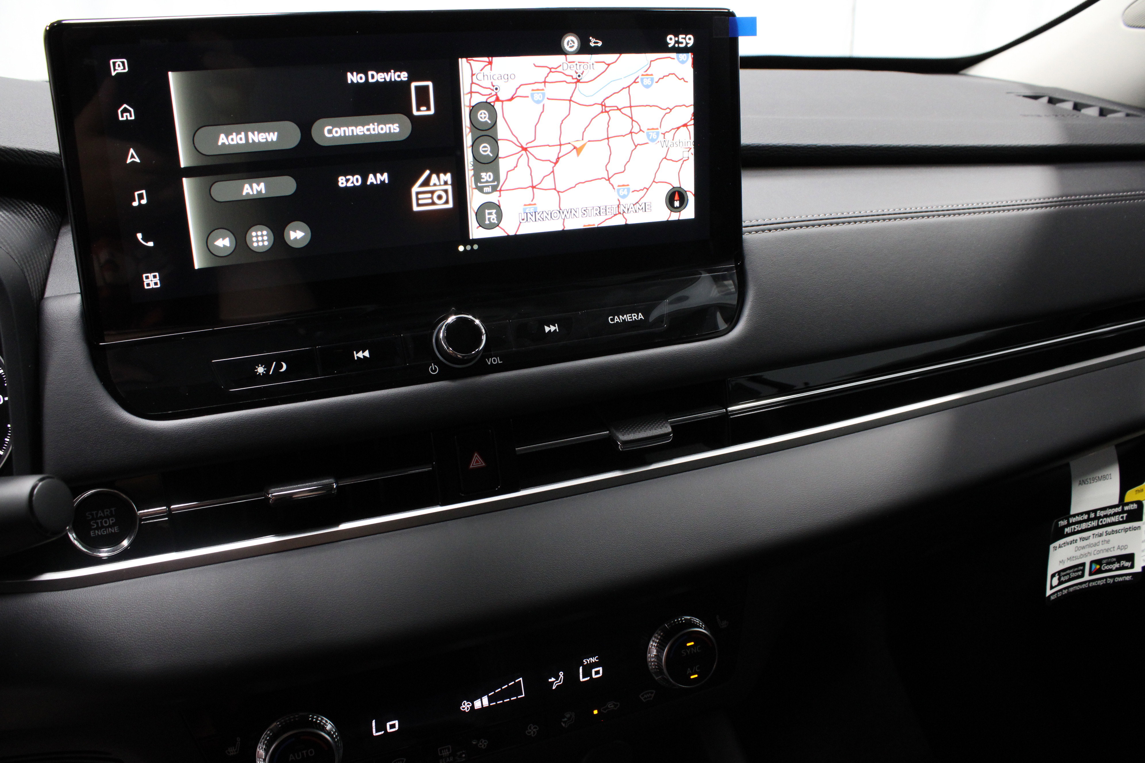 New 2025 Mitsubishi Outlander SE image 27