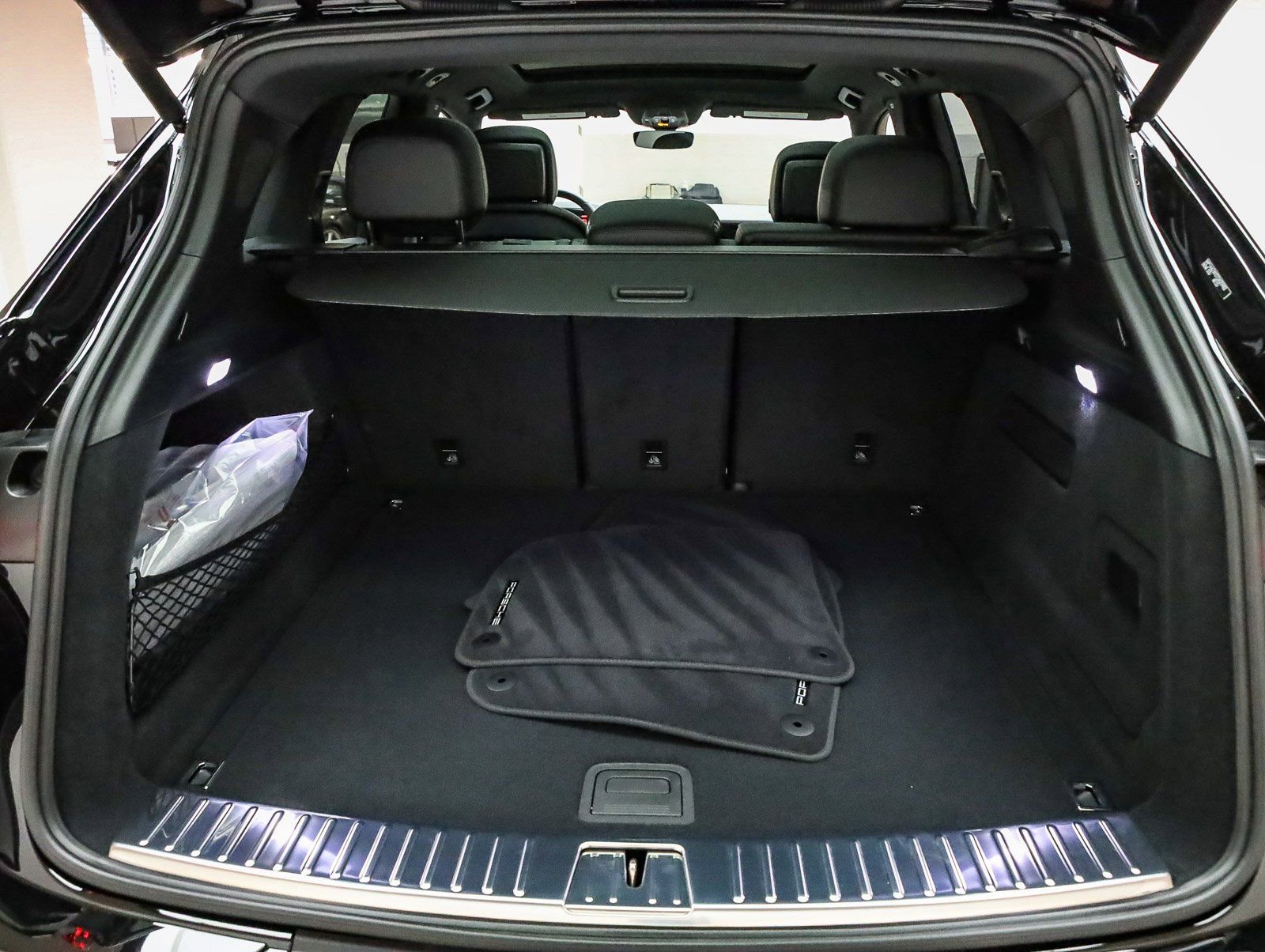 Certified 2026 Porsche Cayenne image 28