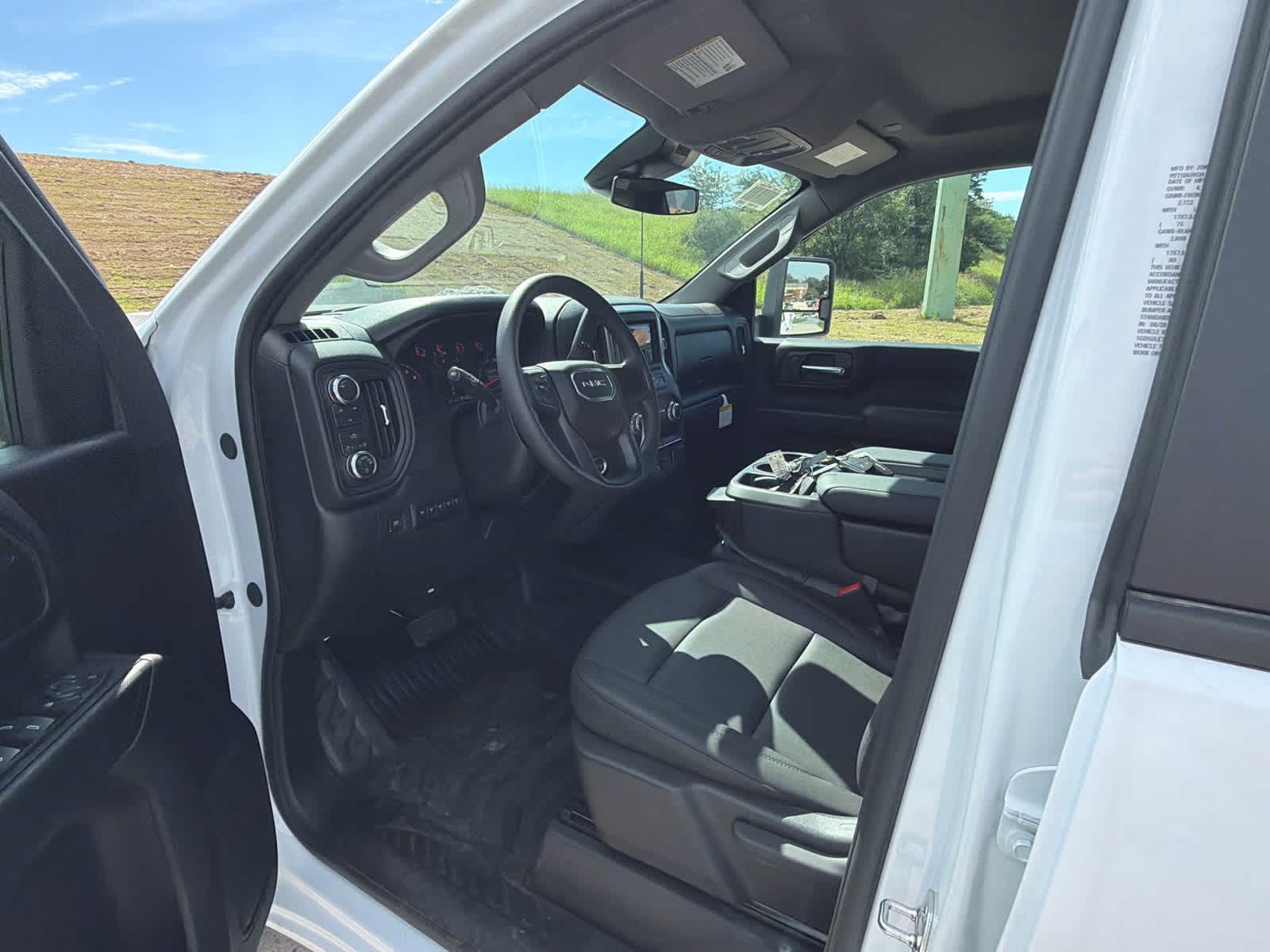 New 2026 GMC Sierra 2500 Pro w/ Convenience Package AWD/4WD image 20