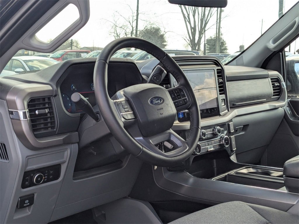 Used 2025 Ford F150 XLT w/ Equipment Group 301A Standard image 14