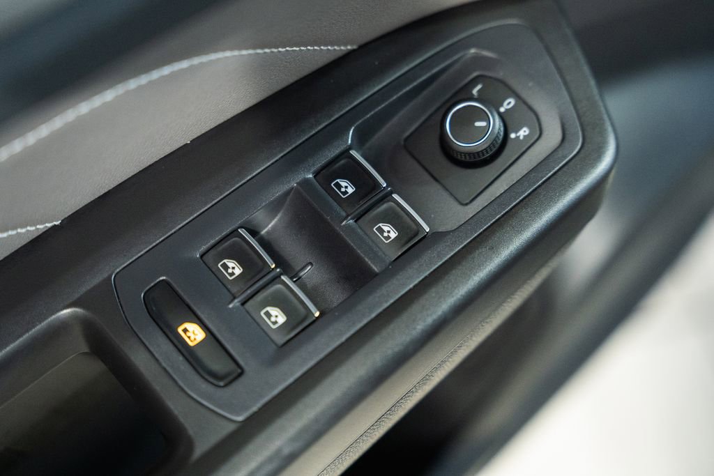 Used 2022 Volkswagen Atlas SE w/ Black Wheel Package image 39