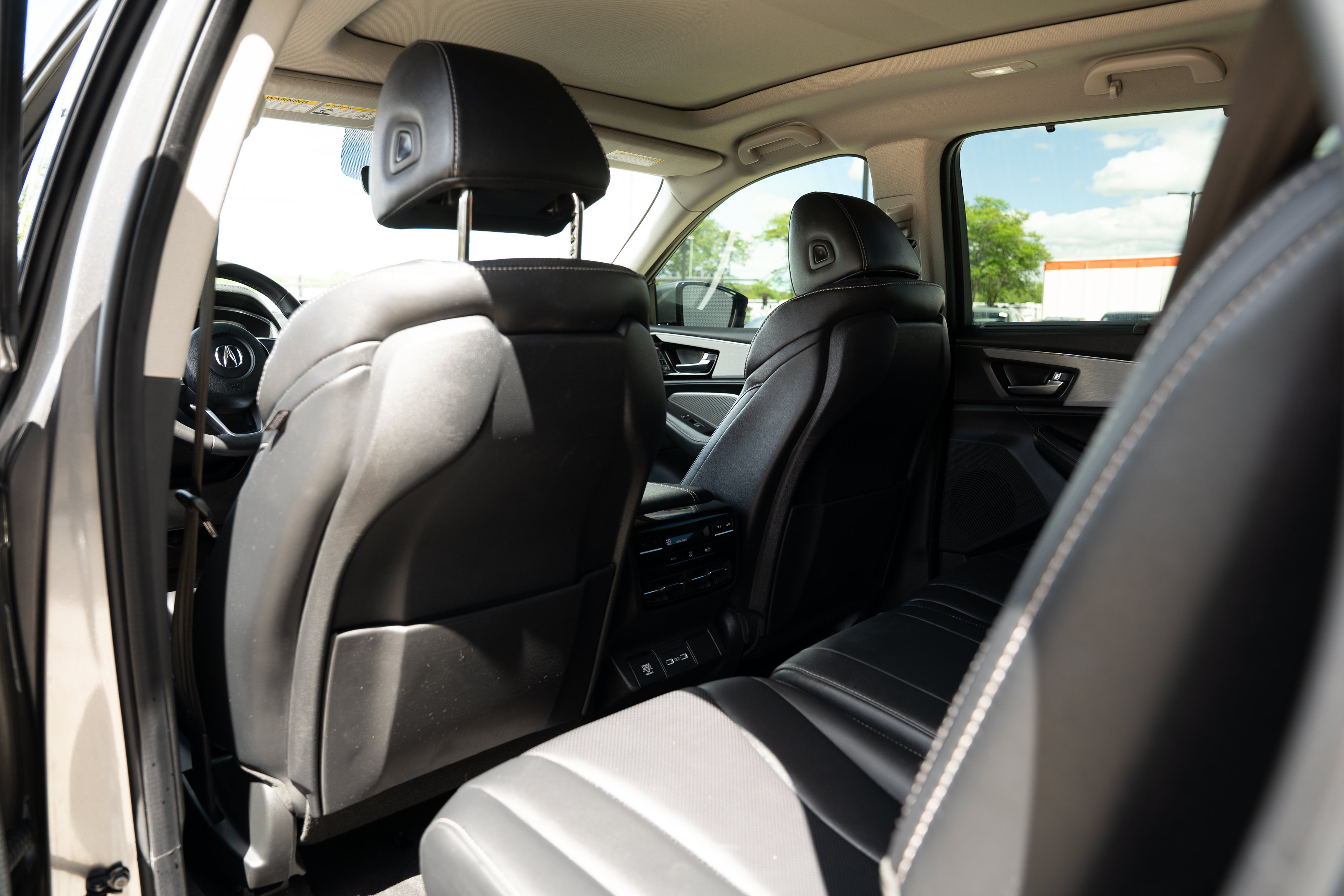 Used 2024 Acura MDX SH-AWD w/ Technology Package image 25