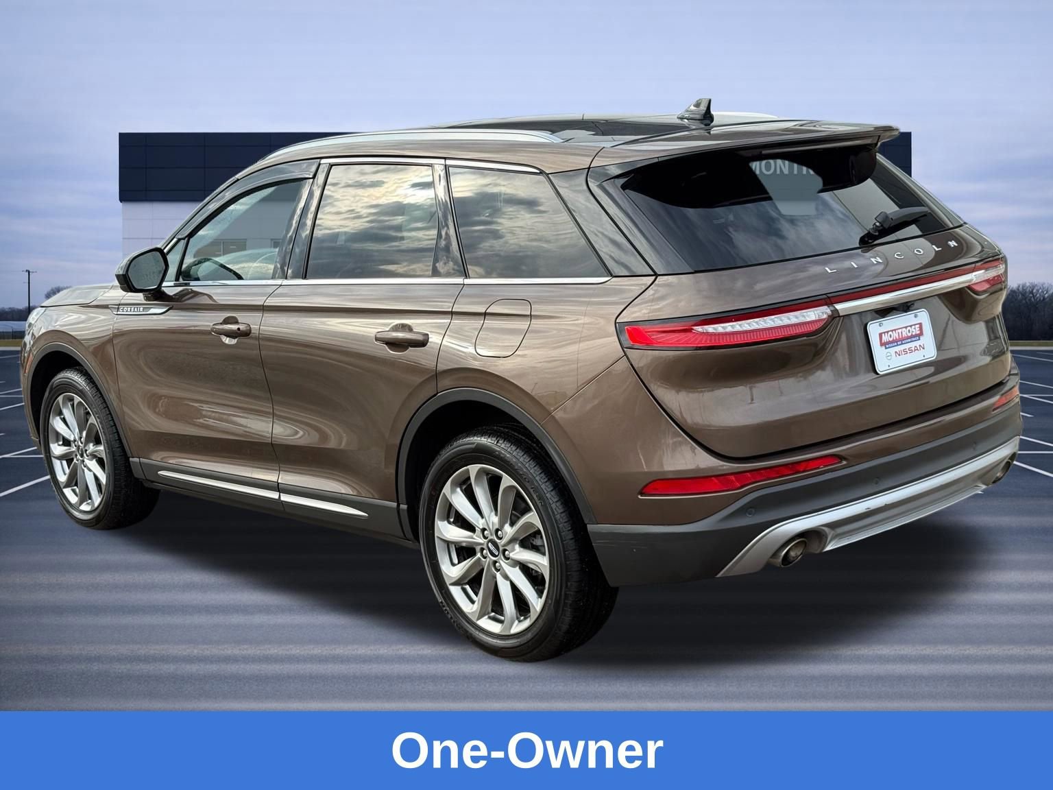 Used 2022 Lincoln Corsair AWD w/ Premium Package image 11