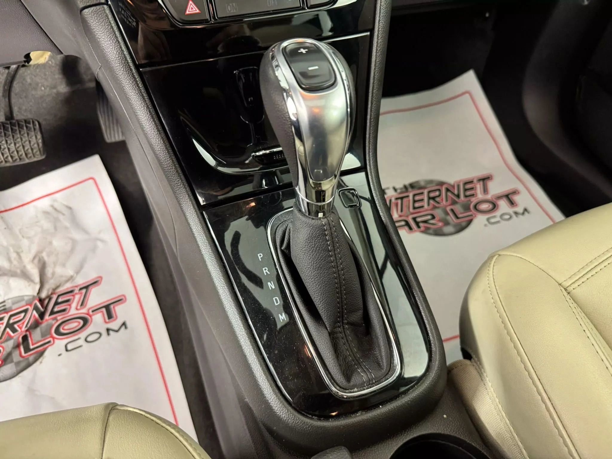 Used 2017 Buick Encore Premium w/ Experience Buick Package image 23