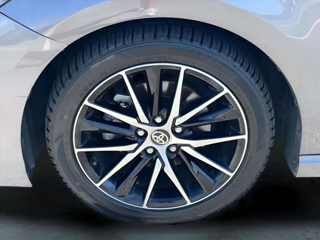 Used 2023 Toyota Camry SE image 14