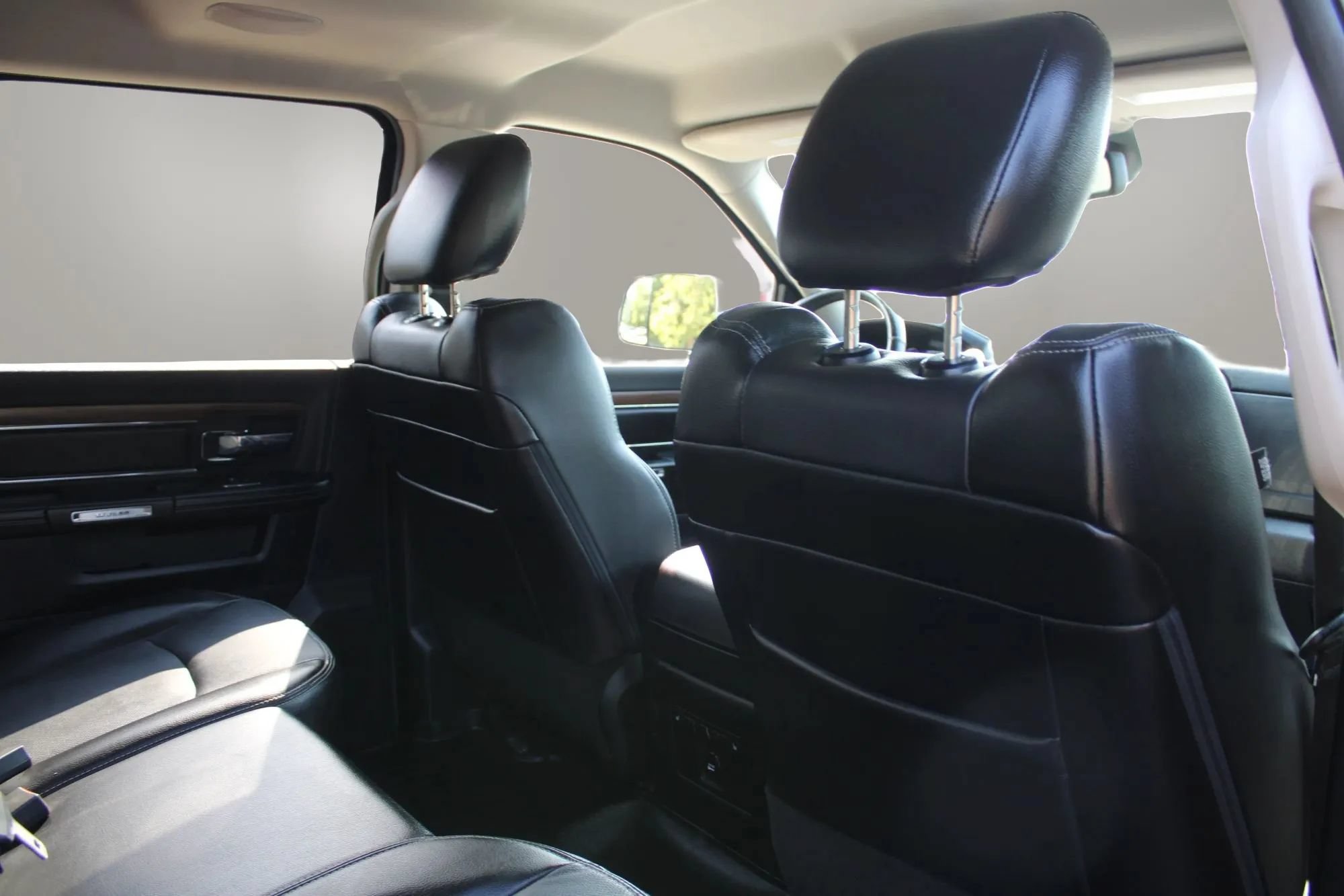 Used 2013 RAM 3500 Laramie RWD image 25