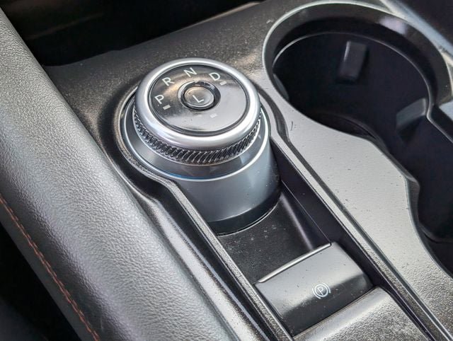 Used 2025 Ford Explorer Active w/ Active Comfort Package RWD image 19