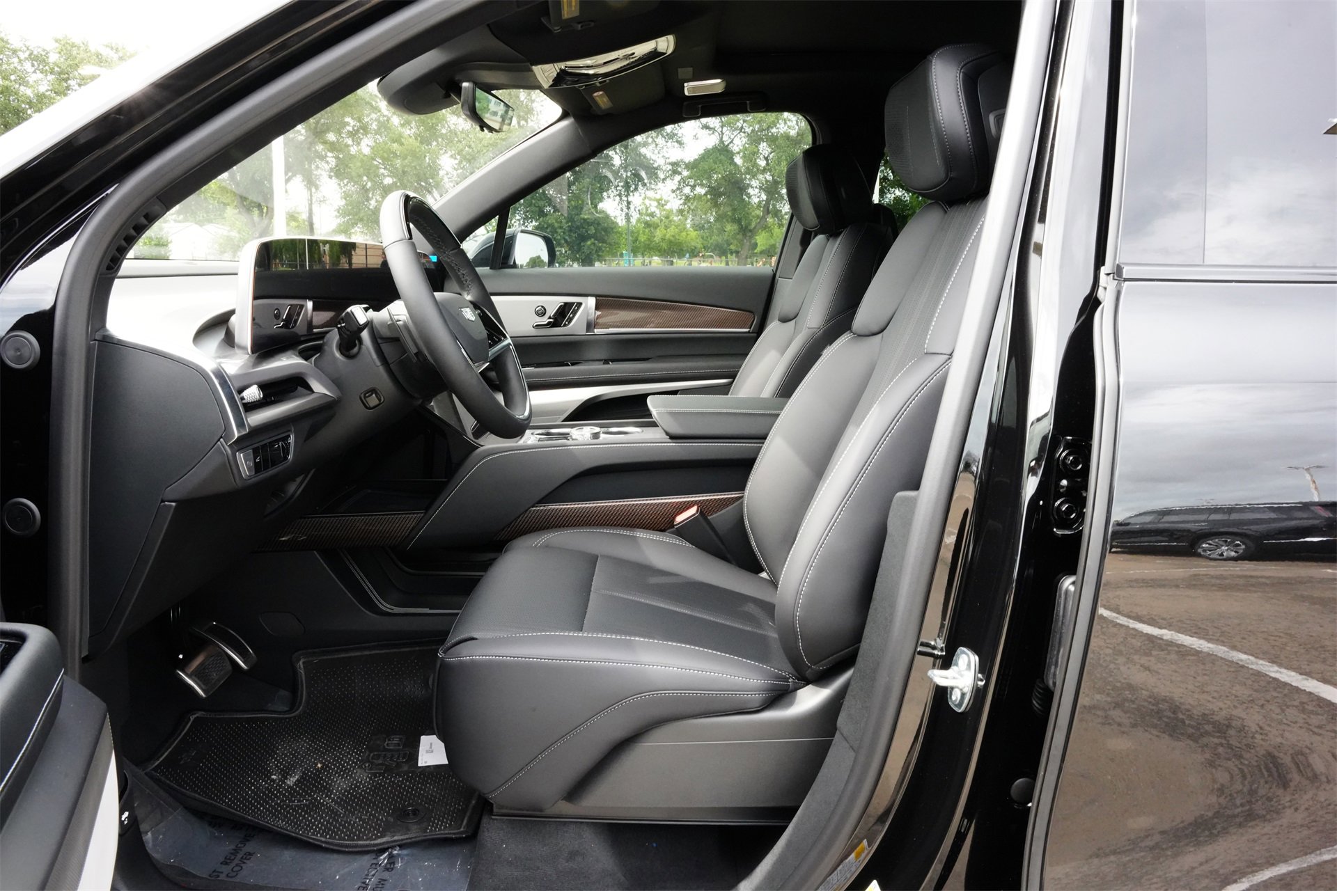 New 2026 Cadillac Vistiq Luxury image 16