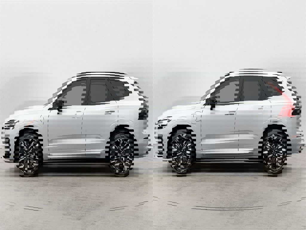 New 2026 Volvo XC60 T8 Ultra w/ Protection Package Premier image 2