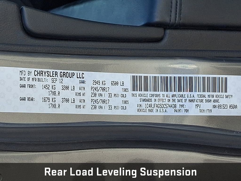 Used 2013 Jeep Grand Cherokee Laredo w/ Laredo E Group image 21