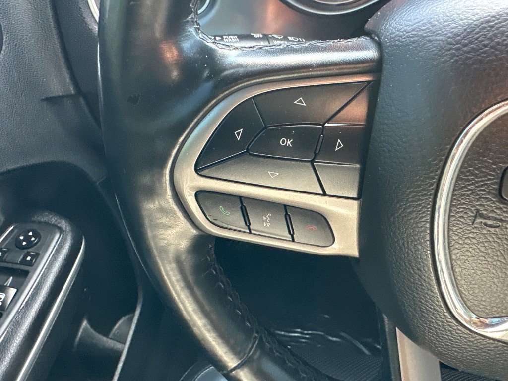 Used 2021 Dodge Charger SXT w/ Leather Interior Group RWD image 34