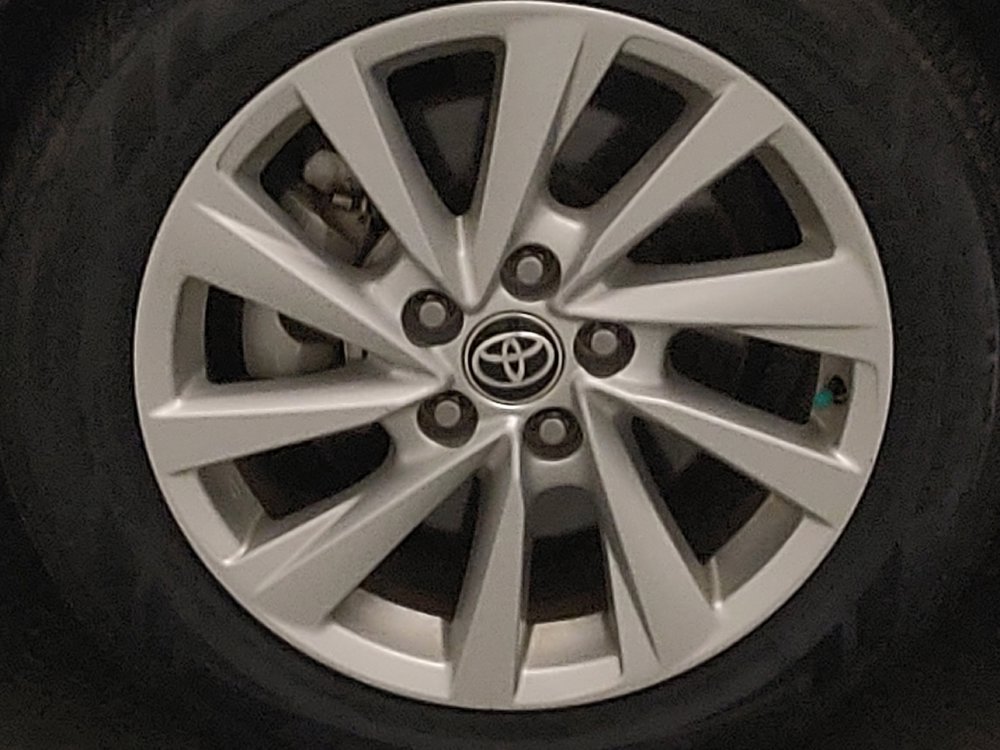 Used 2022 Toyota Camry LE FWD image 31