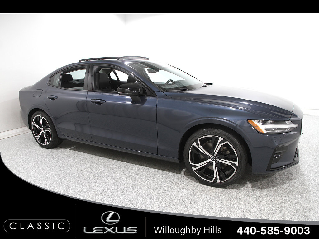 Used 2024 Volvo S60 B5 Plus FWD image 1