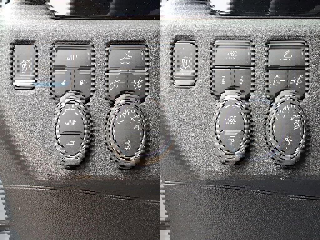 New 2026 Chevrolet Silverado 1500 LT w/ Texas Edition Plus image 17