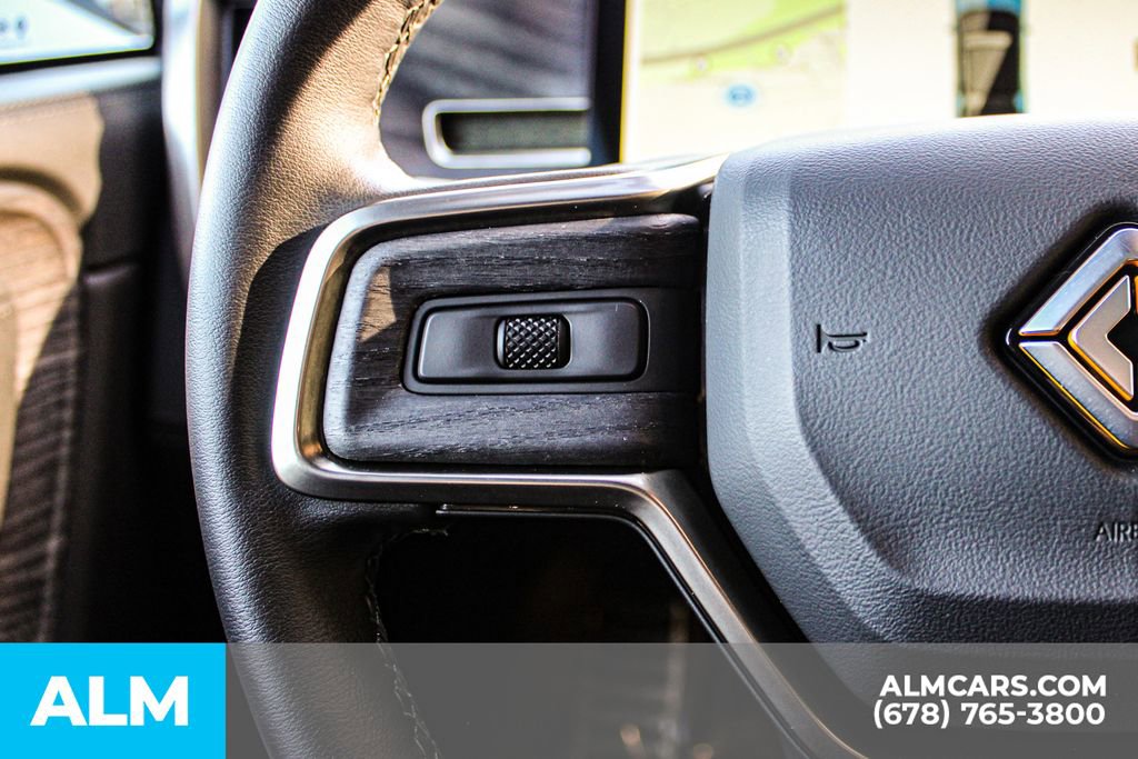 Used 2024 Rivian R1S Adventure image 29