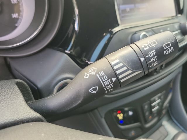 Used 2020 Buick Envision Essence w/ Experience Buick Package FWD image 17
