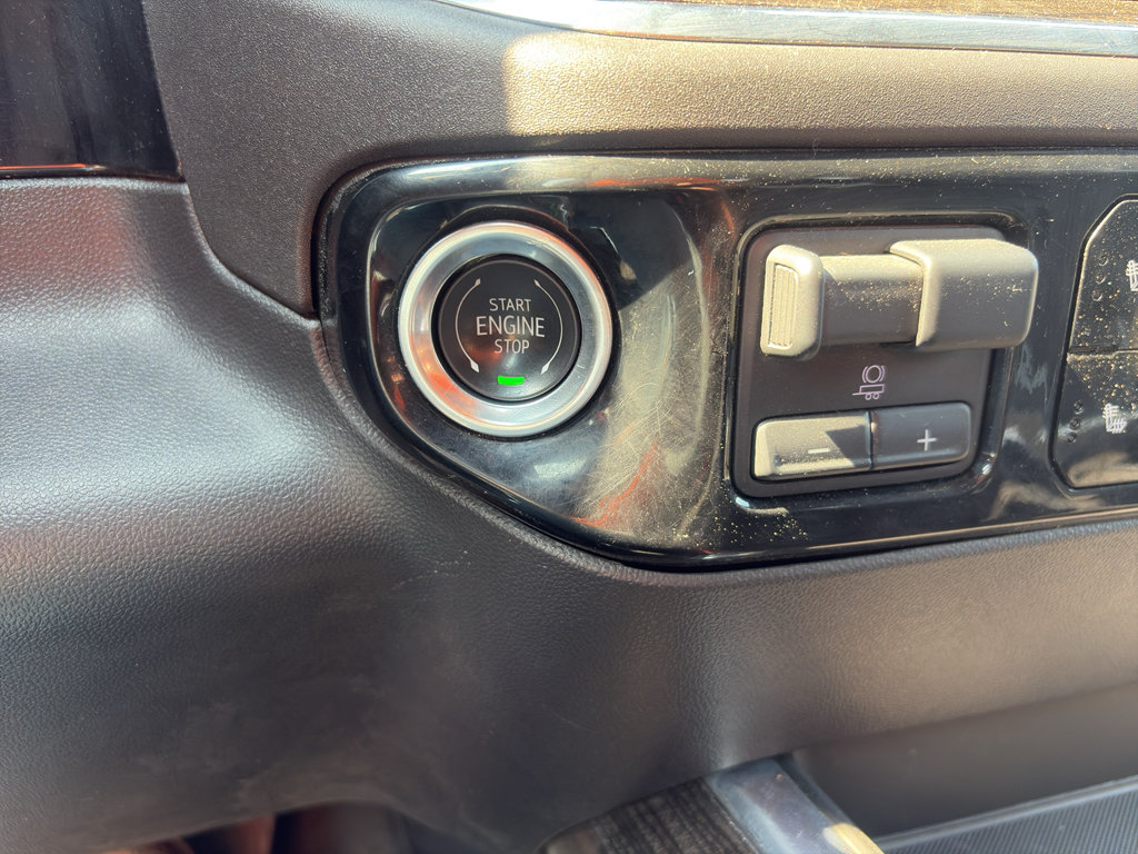 Used 2024 Chevrolet Silverado 1500 LT w/ Convenience Package II AWD/4WD image 27